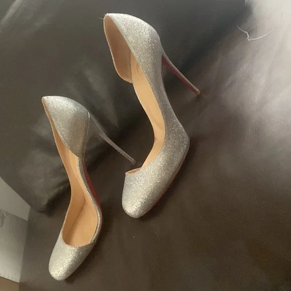 Like New!!! Christian Louboutin Glitter Pumps - Picture 3 of 9